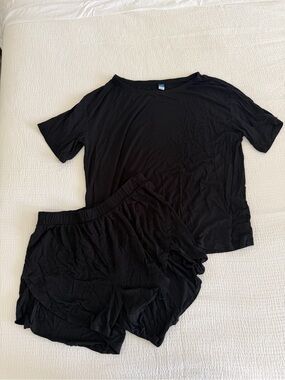 Old Navy black sleep set